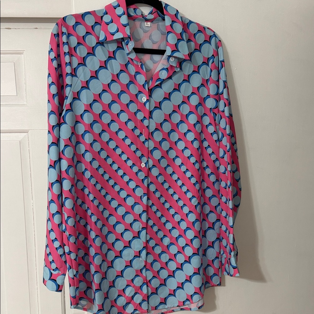 Bold Geometric Button-Up Shirt in Pink & Light Blue